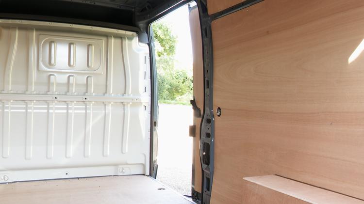 FIAT DUCATO 40 MAXI LWB DIESEL 2.2 Multijet Tecnico Plus Chassis Cab 140
